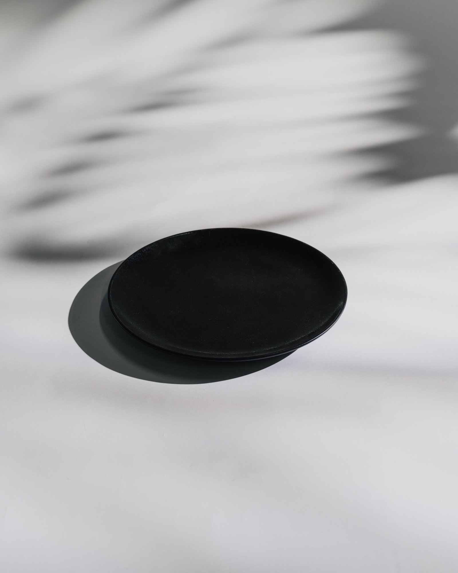 Teller flach Nordic schwarz